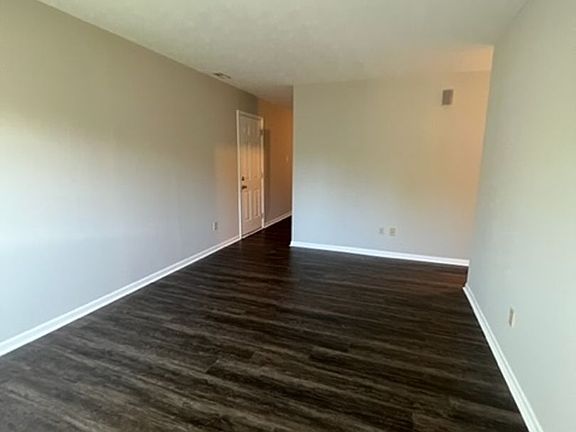 4th image of 5290-5292 Blackgum Pl