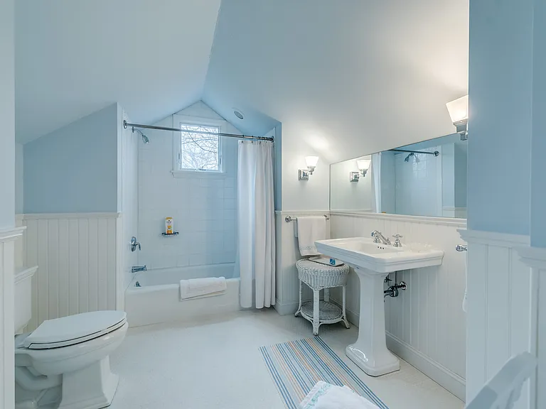 28 Gould St — Photo 17