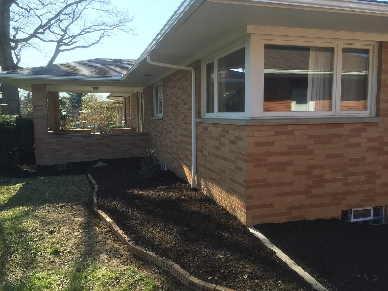 3 bed, 1.5 bath, 1535 sqft, $2,350 — Photo 2