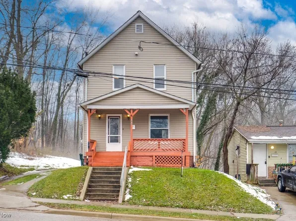44 31st St NW, Barberton, OH 44203