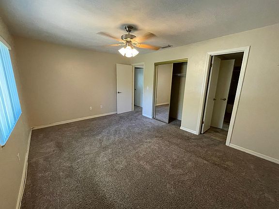 3rd image of 2046 Oak Meadow Cir #2046