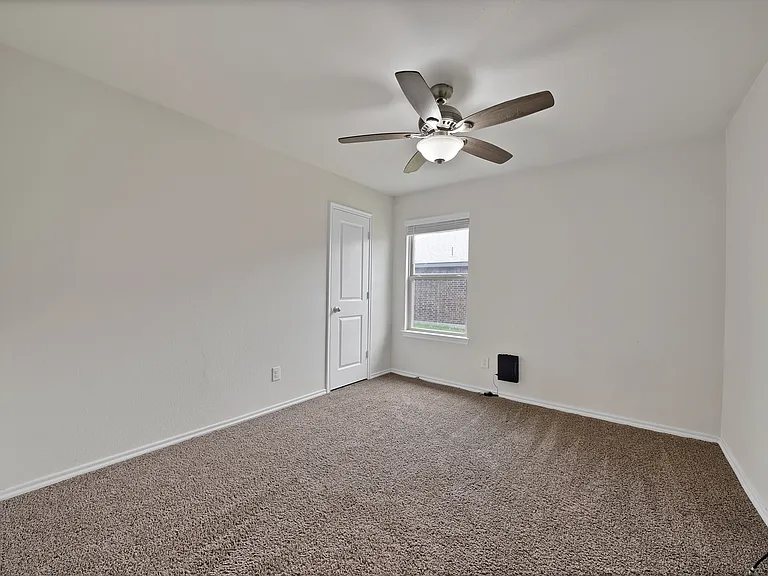 1311 Emi Kate Ln — Photo 20