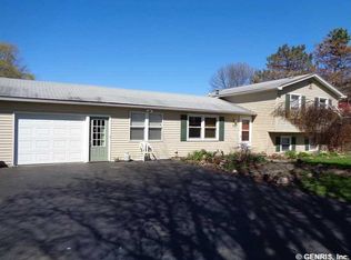 119 Hidden Creek Ln, Hamlin, NY 14464