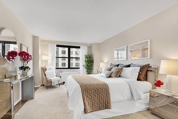 Sold by Corcoran | media 20