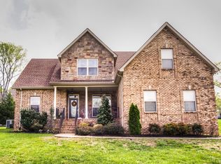 8044 Vineyard Ln, La Vergne, TN 37086