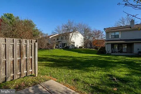4 Britton Ct — Photo 8