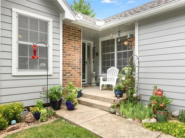 16612 E 53rd St S, Independence, MO 64055