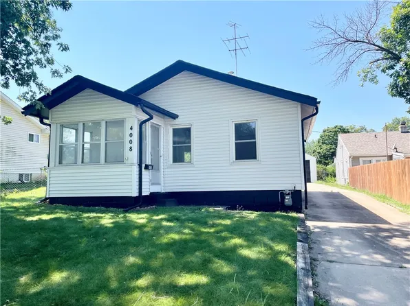 4008 Oxford St, Des Moines, IA 50313