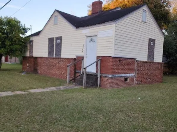 3304 Burroughs Street, Savannah, GA 31405