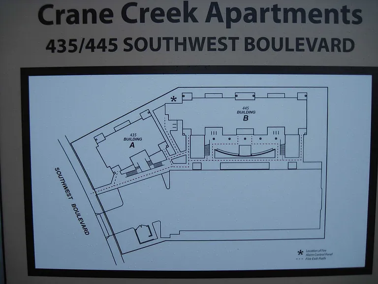 445 Southwest Blvd #11 — Photo 2