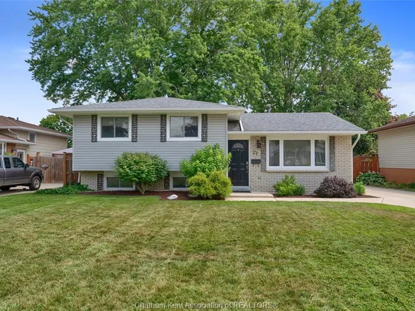 21 Primrose Ln, Chatham Kent, ON N7L 4K7