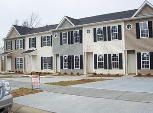 3229 Ivy Wood Ln, Durham, NC 27703