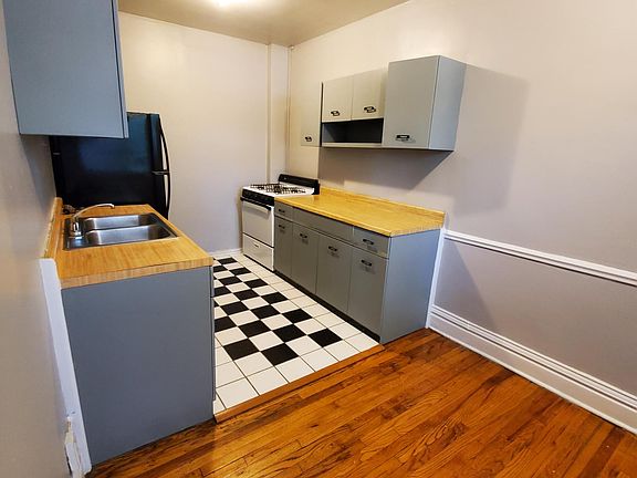 2nd image of 327 N Taylor Ave APT 105