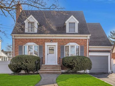 13 Alexine Avenue, East Rockaway, NY, 11518