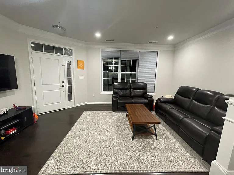 23479 Belvoir Woods Ter — Photo 5