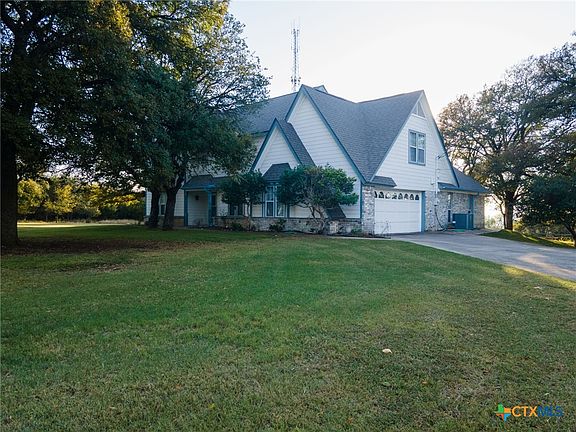 2nd image of 1810 Freedom Ln