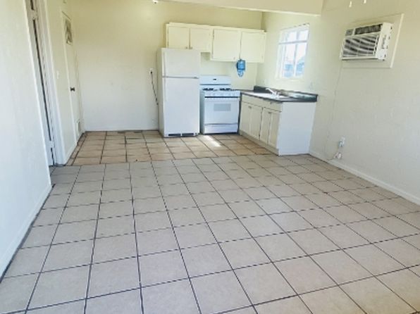 240 W Sahuaro St #18