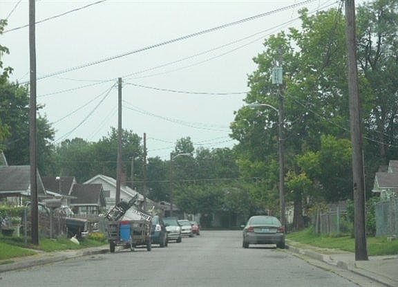 3rd image of 102 Marne Ave