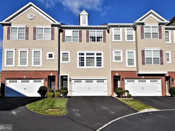 11 Libby Ct, Telford, PA 18969