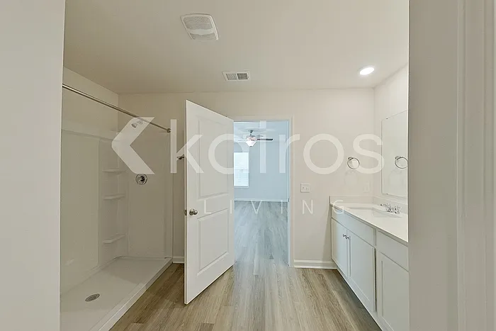 133 Overstreet Way — Photo 23