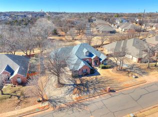 305 Hamptonridge Rd, Edmond, OK 73034