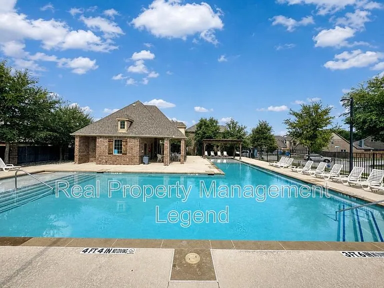 9929 Pronghorn Rd — Photo 4