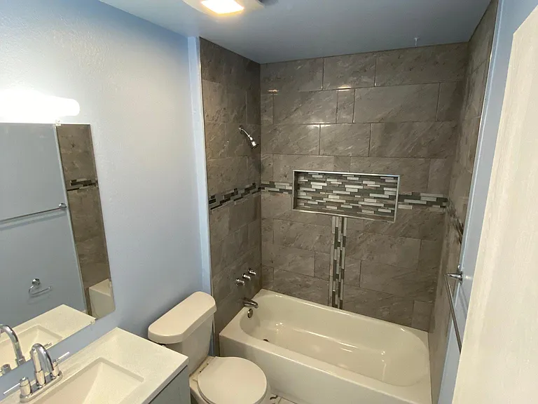 4225 Hummingbird Dr — Photo 11