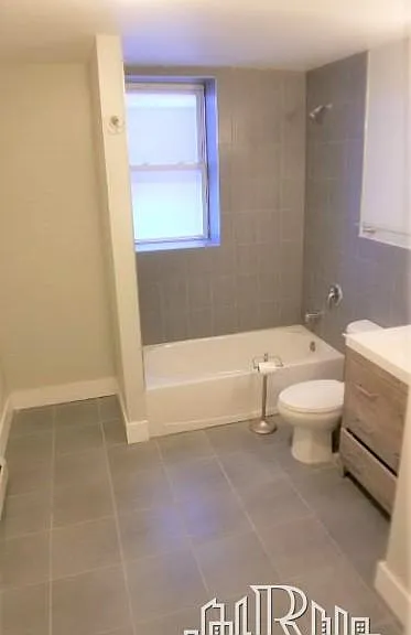 114-115 N Arlington Ave #505 — Photo 3