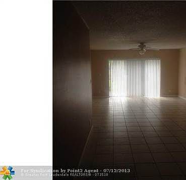 5th image of 9820 Nob Hill Ct #9820