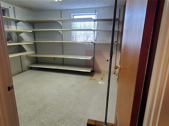 5th image of 6102 Indiana Ave