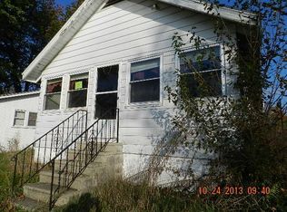 4749 E Armstrong Rd, Leesburg, IN 46538