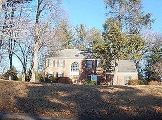 618 Thoreau Cir, Windsor, CT 06095