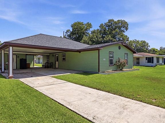 3rd image of 410 Crepe Myrtle Ave