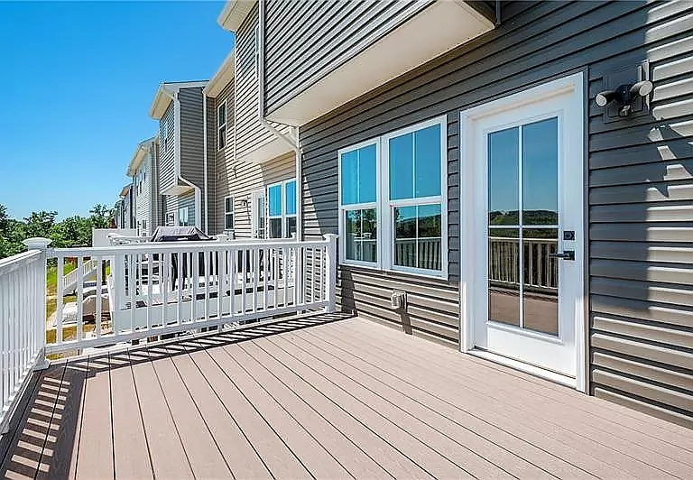 Large size deck
