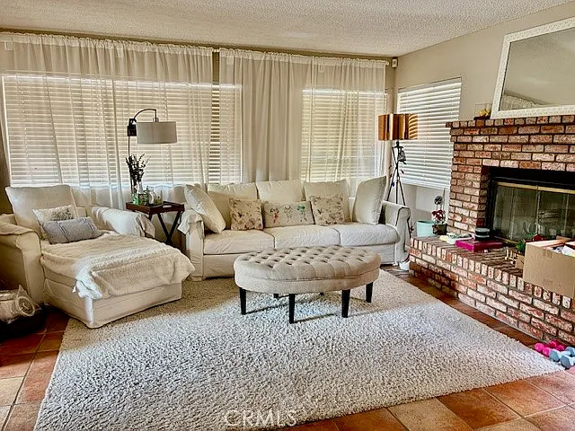 10718 Independence Ct — Photo 3