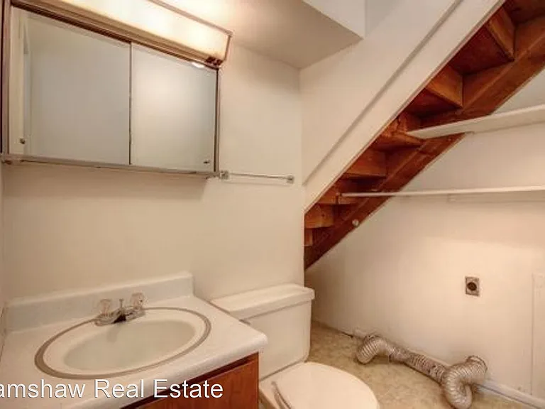 1010 Crescent Dr — Photo 10