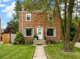 644 E Thacker St, Des Plaines, IL 60016