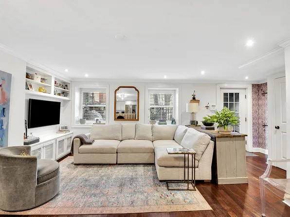 481 Henry St Unit Garden, Brooklyn, NY 11231