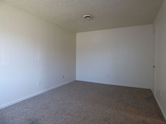 5th image of 1874 Dalton Ct APT 5
