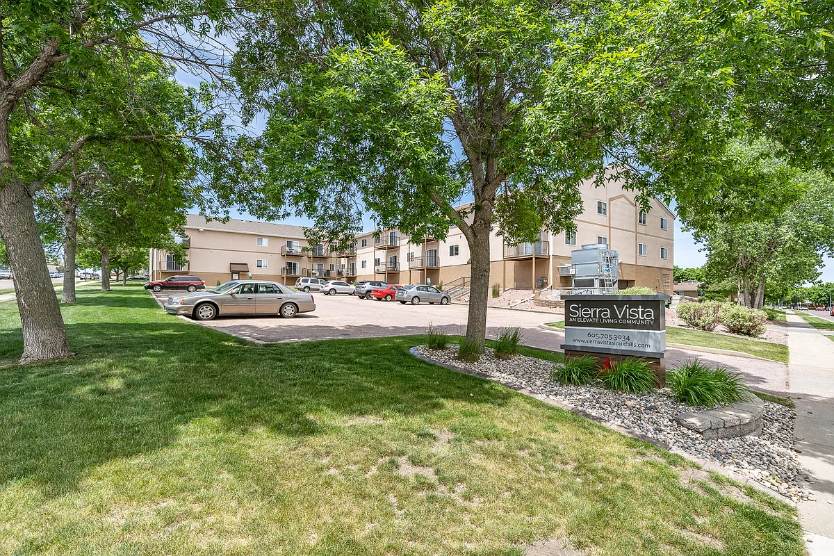 Building Photo - Sierra Vista Apartments