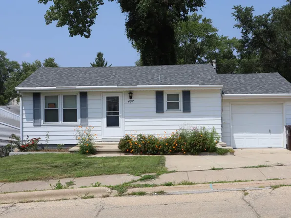 407 Groveland St, Creve Coeur, IL 61610