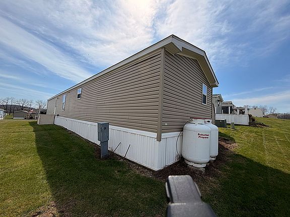 2nd image of 219 Edsel Dr
