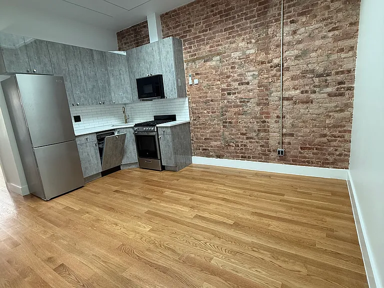 6080 Catalpa Ave #2-B — Photo 4