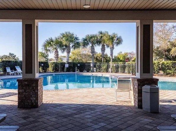 8811 Brown Pelican Cir, Navarre, FL 32566