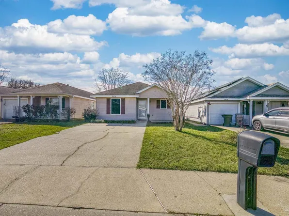 3076 Flintlock Dr, Pensacola, FL 32526