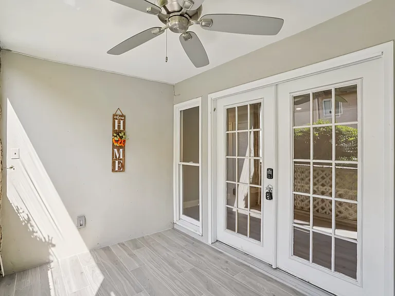 346 Carpenter Dr #16 — Photo 7