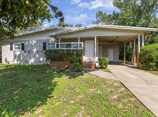 2004 Crabapple Dr, Tallahassee, FL 32304
