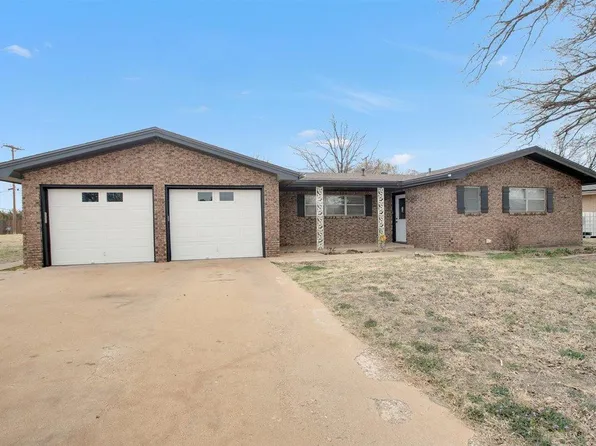 2003 College Ave, Levelland, TX 79336