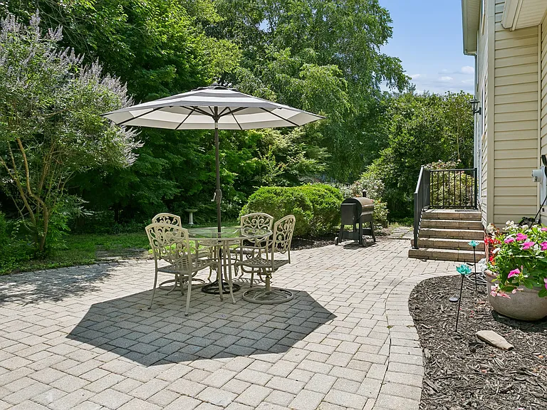 7976 Laura Ann Ln — Photo 43