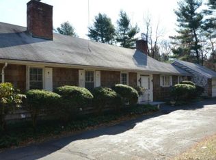 33 Juniper Rd, Bloomfield, CT 06002